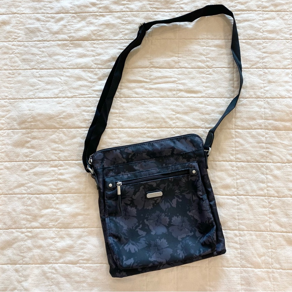 Baggallini Go Bagg NWOT